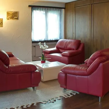 Channa By Interhome * 萨斯阿尔马格尔