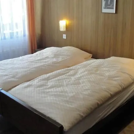 Channa By Interhome * 萨斯阿尔马格尔